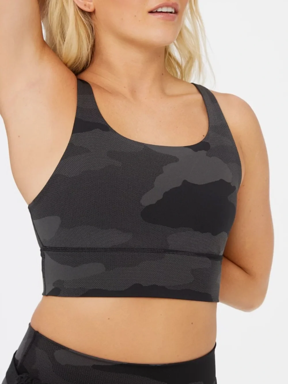 Aerie Offline Medium Support Camo Sports Bra - Picture 2 of 3